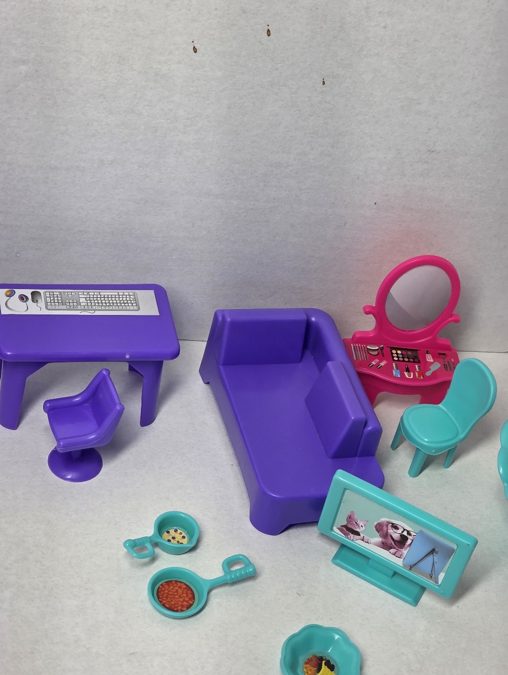 Doll House Furniture Lot Of 15 Pc Kids Connection ?? Plastic - Picture 2 of 6
